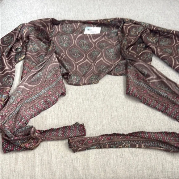 Bohemian Wrap Top with Bell Sleeves - Picture 3 of 7